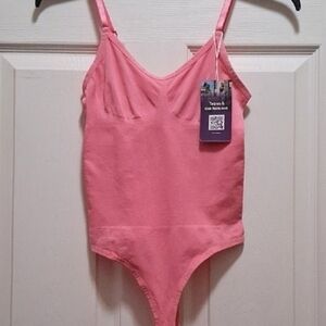 NWT Coral / Pink HeyShape Snatched Shapewear Bodysuit  Adj. Straps Tummy Control